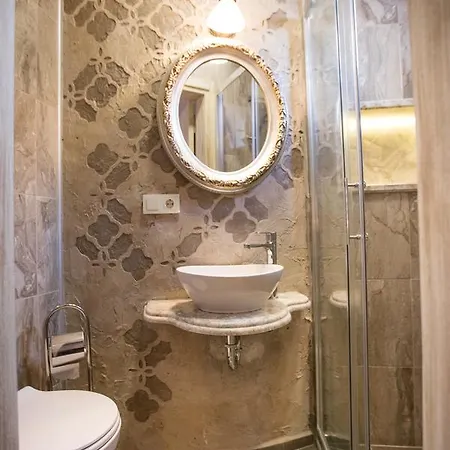 公寓公司 - 木之根公寓