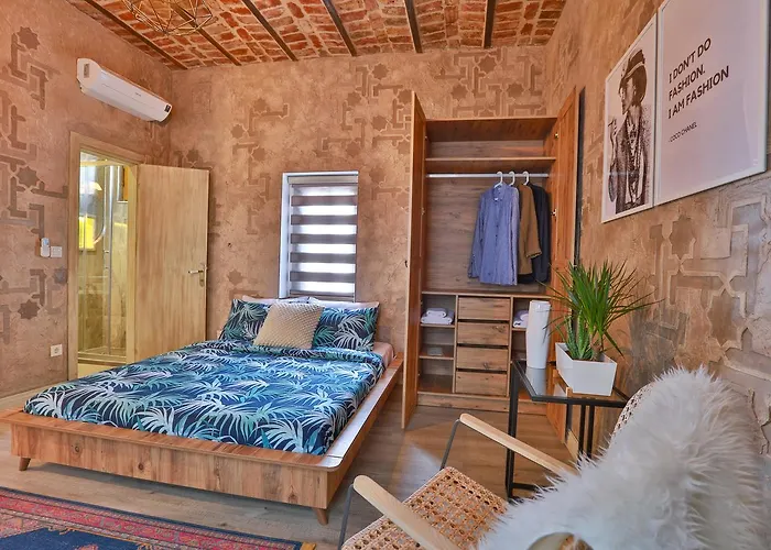 Flats Company -mujgan