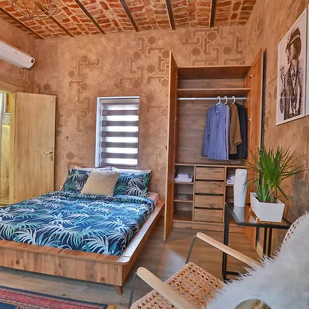 Flats Company -mujgan