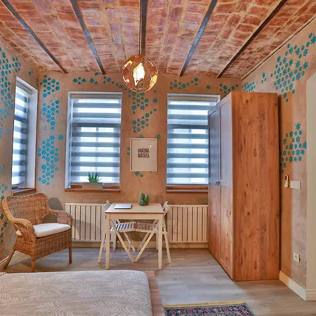 Flats Company -mujgan *