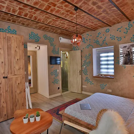 Flats Company -mujgan