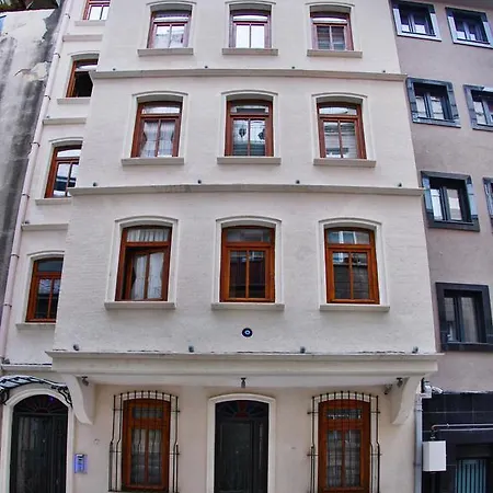 Flats Company -mujgan Apartment Istanbul